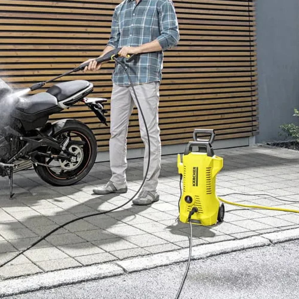 IDROPULITRICI E LUCIDATRICI